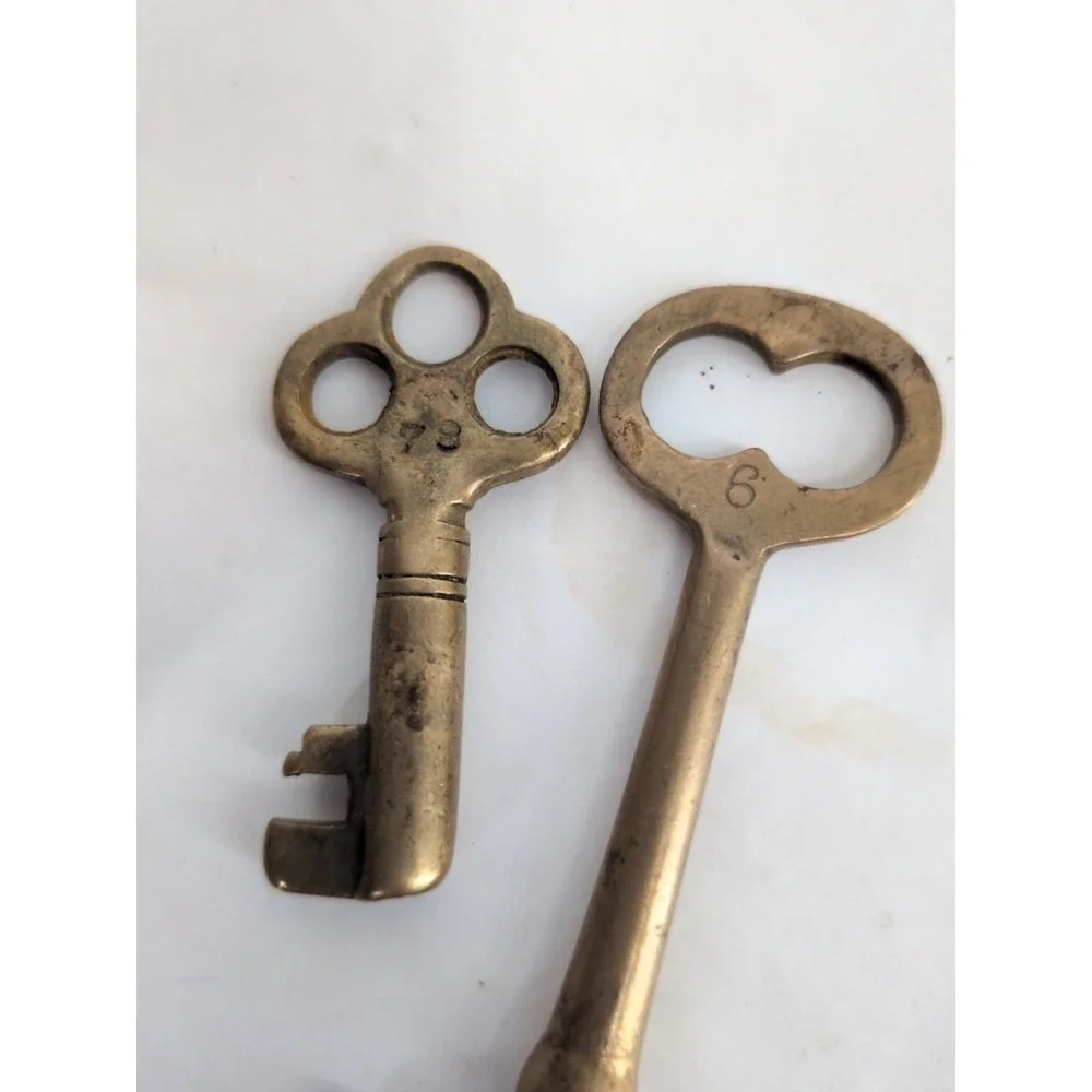 3 Vintage Solid Brass Skeleton Key Open Barrel